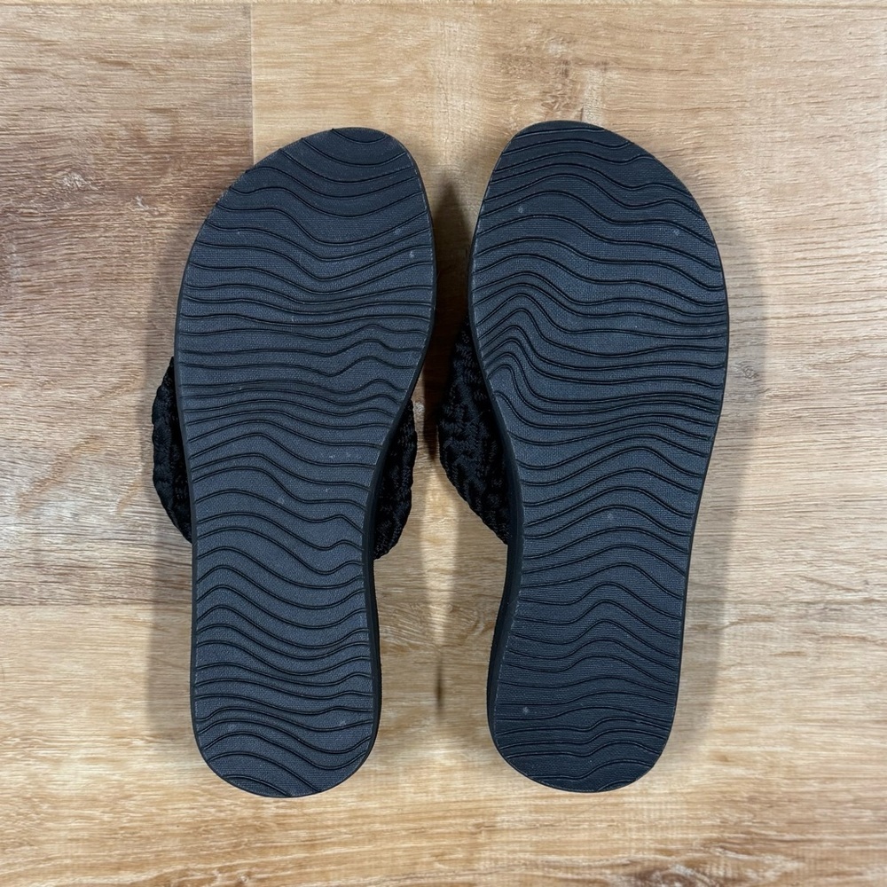 NWOT Reef Cushion Threads Black Flip-flops Women’s Size 6 - Picture 3 of 4